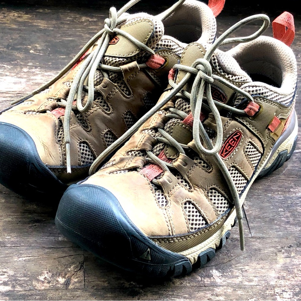 KEEN SSH Women’s Tan Leather Athletic Walking Comfort Lace Shoes Size EU 38.5/8